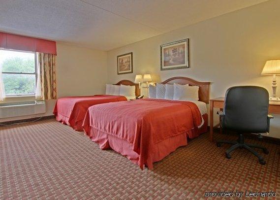 Quality Inn & Suites Lexington Near I-64 And I-81 Timber Ridge Habitación foto
